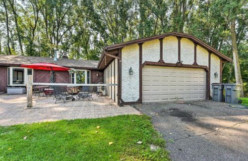 Eden Prairie Apartment | Dog-Friendly Eden Prairie Escape Near Beach!