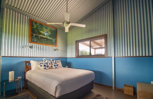 Botobolar Cottage | Dog Friendly Farm Stay - Excellent views and close to many wineries
