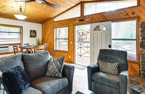 Mountainaire House | Dog-Friendly Flagstaff Getaway w/ Fire Pit!