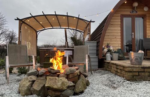 Dwyran House | Dog Friendly Glamping Pods with Hot Tubs