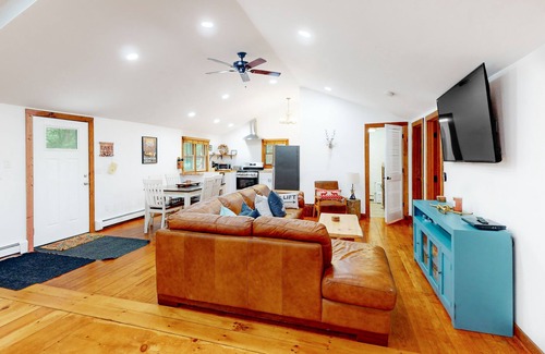 Moultonborough House | Dog-friendly home with beach access, a firepit, pool table, & washer/dryer