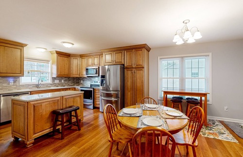 Swansboro House | Dog-friendly home near downtown with fenced yard, patio, & fireplace