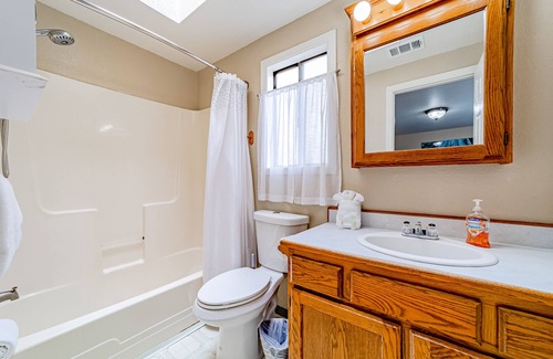 McKinleyville House | Dog-Friendly Home with Private Hot Tub, Large Deck, Fire Table & Washer/Dryer
