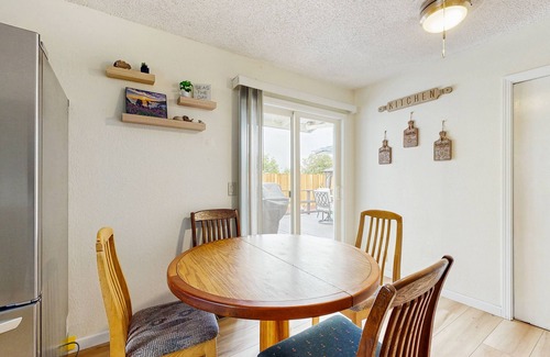 McKinleyville House | Dog friendly home w/gas grill, large backyard, horseshoe pit - close to beaches
