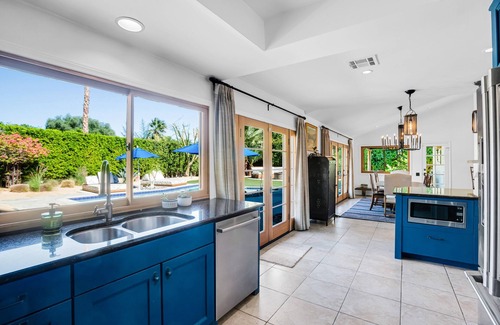 Araby Commons House | Dog-friendly home with heated pool, spa, mountain view & gorgeous garden