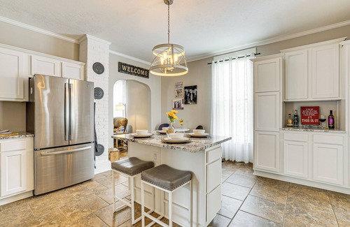 Jeffersonville - Clarksville House | Dog-Friendly Home w/Yard, 6 Mi to Louisville!