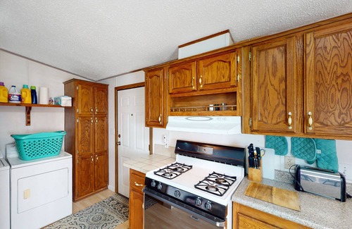 Florissant House | Dog-friendly home with a furnished deck, washer/dryer, & incredible views
