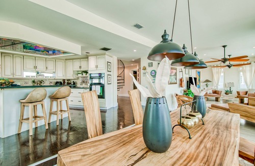 Twin Lakes House | Dog-friendly home with central AC, fast WiFi, W/D, & private hot tub
