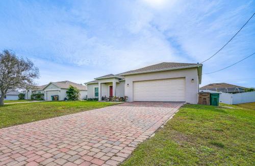 Mariner House | Dog-Friendly Home with Screened Porch in Cape Coral!