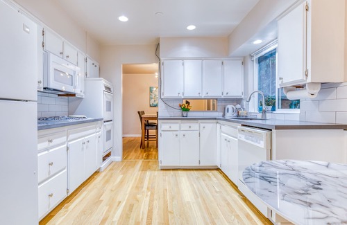 Cedar Hills House | Dog-Friendly homes with hot tub, game room, & washer/dryer