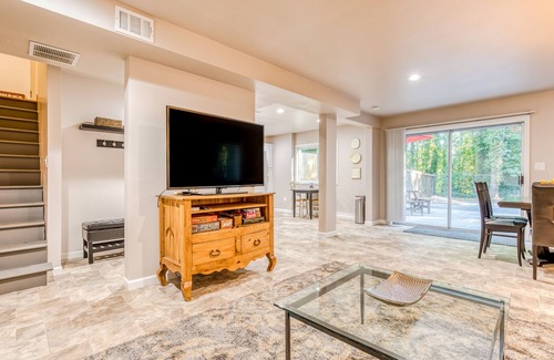 Cedar Hills House | Dog-Friendly homes with hot tub, game room, & washer/dryer