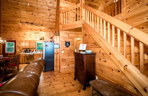 Walnut Mountain Cabin | Dog Friendly, Hot Tub, Secluded Log Cabin, Fireplace, Fire Pit, Game Rm, King Bd