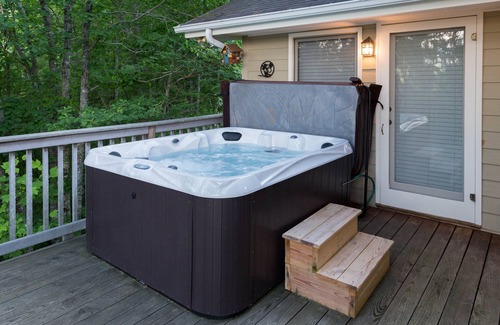 Sylva House | Dog-friendly house w/gorgeous mountain views, deck & hot tub
