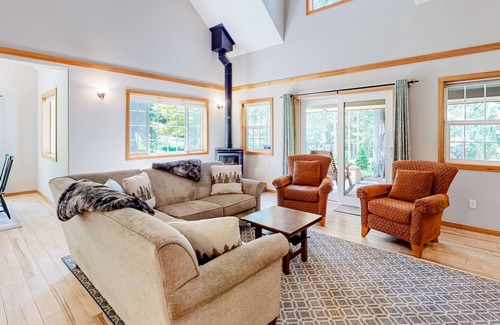 Sandpoint House | Dog-friendly lake stay with covered patio, grill, wood stove, W/D & board games