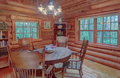Greenbank Cabin | Dog-Friendly Log Cabin Surrounded by Gorgeous Woodlands with Nearby Lake