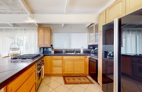 Palm Desert Condo | Dog-friendly mountain view condo with pool, grill, open layout, AC, & internet
