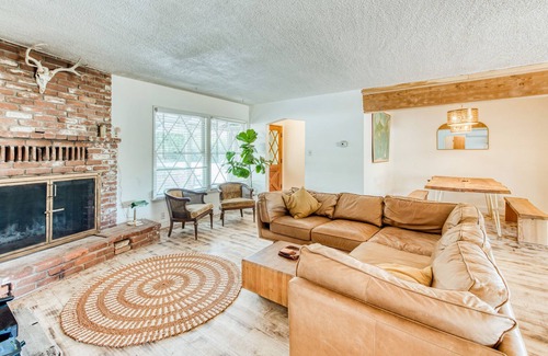 Wishon House | Dog-friendly mountain view retreat with W/D & wood fireplace - close to lake