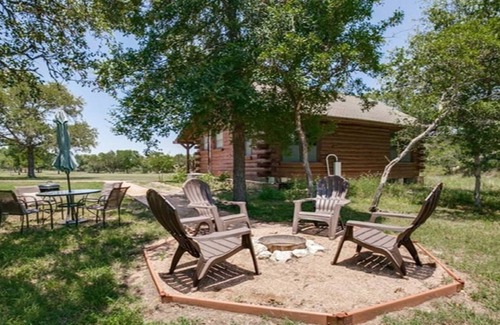 Boerne Cabin | Dog Friendly Private Luxury Cabin in The Texas Hill Country.