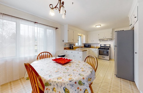 Rochester House | Dog-friendly private home with large yard, well-equipped kitchen, W/D, & AC