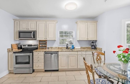 St. Augustine Apartment | Dog-friendly renovated downtown apt FREE BIKES