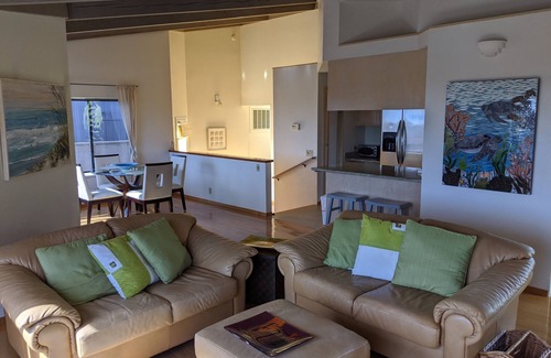 Sea Ranch House | Dog friendly Sea Ranch getaway nestled in-between the ocean and golf course