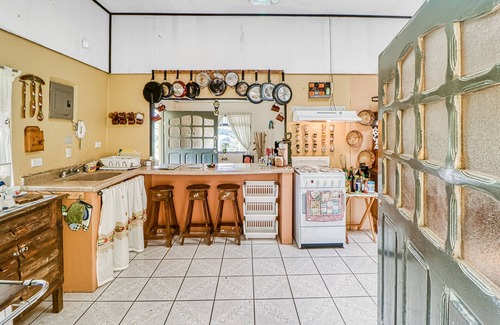 Copey House | Dog-Friendly, Secluded Getaway W/Game Room, Stunning Terrace & WiFi