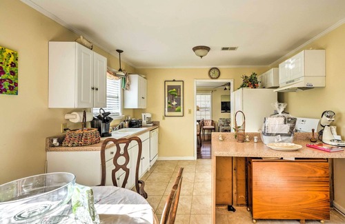 Independence Cottage | Dog-Friendly Senatobia Cottage w/Fishing Pond!