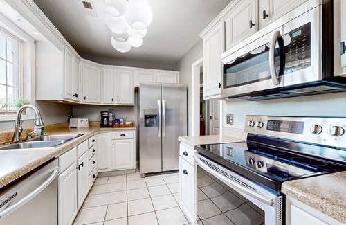 Weaverville House | Dog-friendly Storybook Mountain retreat with hot tub, yard