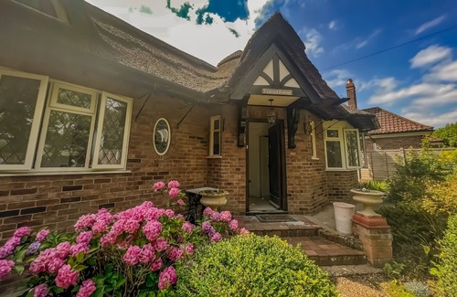 Hoveton Cottage | Dog friendly Thatched Cottage