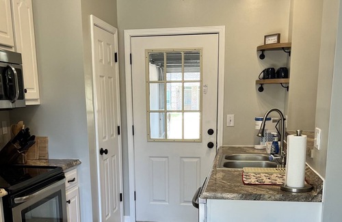 Starkville House | Dog friendly townhome with easy access to downtown and many businesses