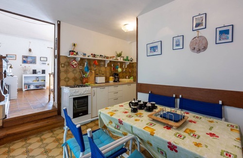 Kornic House | Dog-friendly villa close to the beach with sea views, private pool, barbecue