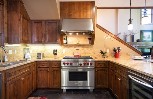 Truckee Villa | Dog-Friendly Villa, Steps Away From Old Greenwood's Driving Range!