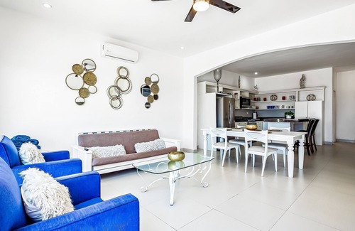 La Paloma House | Dog-friendly villa with heated outdoor pool, hot tub, streaming, private patio