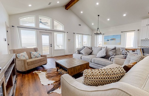 Isla Del Sol House | Dog-friendly, waterfront escape with WiFi, pier, boat launch, central AC, & W/D