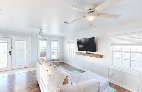 Hitchcock House | Dog-friendly waterfront home with balcony, grill, water views, washer/dryer, AC