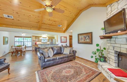 Wills Point House | Dog-Friendly Wills Point Home with Grill on 10 Acres
