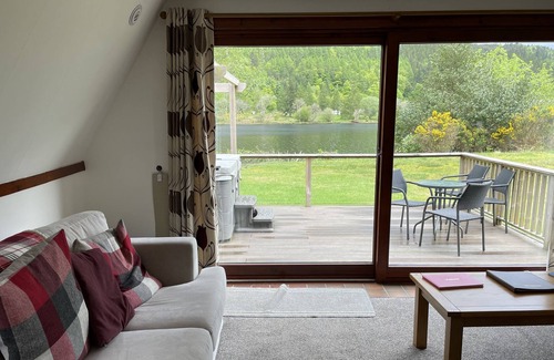 South Laggan Cabin | Dog friendly with hot tub