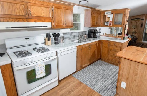 Mauston House | Dogs Welcome! Lake House. Close to Dells!