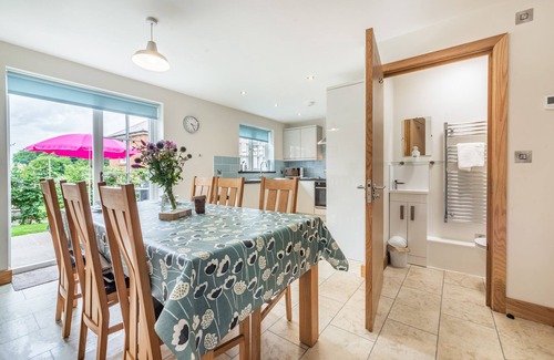 Redlynch Cottage | DOGWOOD, pet friendly, with open fire in Redlynch