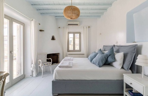 Panormos Villa | Dolce Vita in Mykonos -private swimming pool