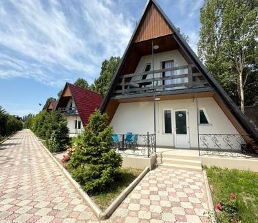 Issyk-Kul Region Apartment | Dolinka Deluxe