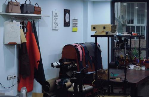 Nhat Tan House | Dolio Leather Workshop