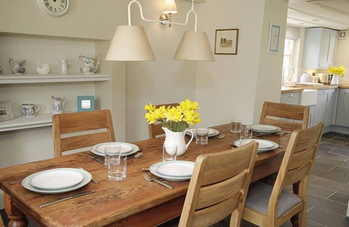 Llangennith House | Dollars Cottage - Four Bedroom House, Sleeps 7