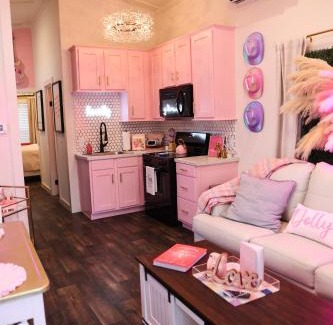 Dover House | Dolly's Place 3