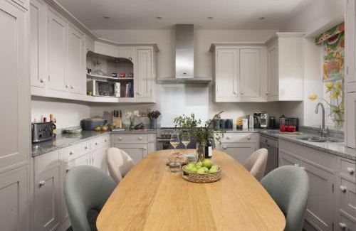 Fowey House | Dolly's Plaice, Fowey