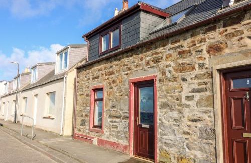 Banff House | Dolphin Cottage
