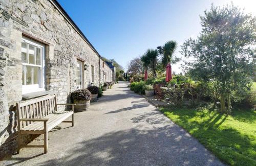 Charlestown House | Dolphin Cottage