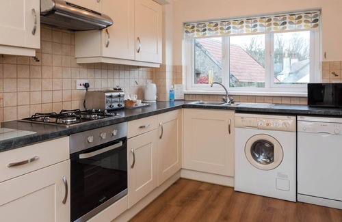 Lydstep Cottage | Dolphin Cottage - UK6733