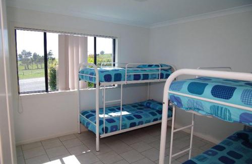 Crescent Head House | Dolphin Court 1, 1 Gowing Street