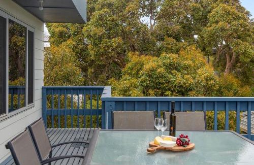 Carrickalinga House | Dolphin Dreaming 16 Dolphin Avenue